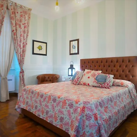 Regal House 2*